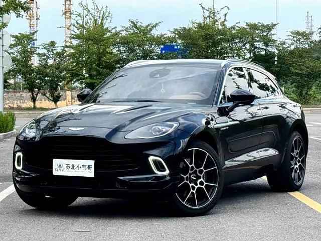 Aston Martin DBX 2022款 3.0T STRAIGHT-SIX — из Китая под ключ