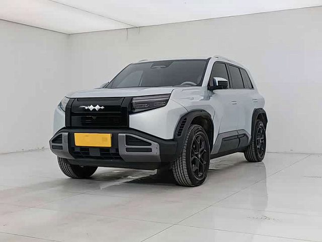 Leopard 3 2025款 501KM 后驱Max版 — из Китая под ключ