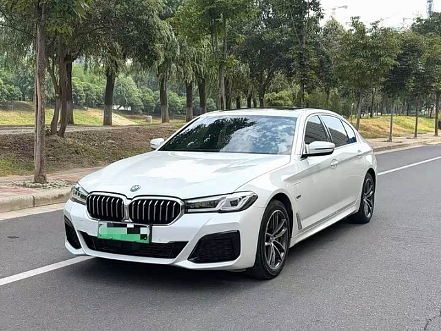 BMW 5 Series PHEV 2022款 535Le M运动套装 — из Китая под ключ