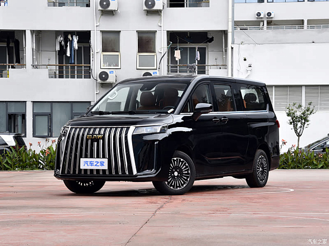 BAW Ruisheng M8 2026款 CNG 中级营运 9座 — из Китая под ключ