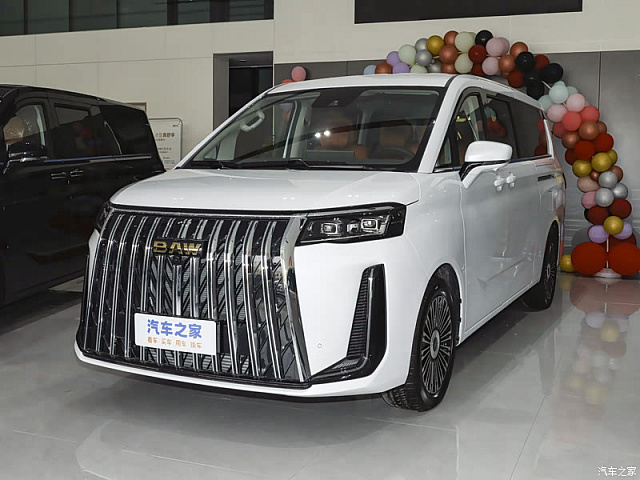 BAW Ruisheng M8 New Energy 2026款 增程版 230尊贵型 7座 — из Китая под ключ