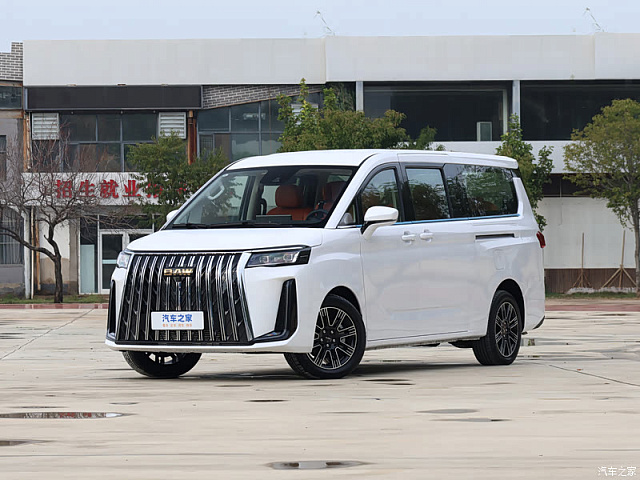 BAW Ruisheng M8 New Energy 2026款 增程版 230中级营运 7座 — из Китая под ключ
