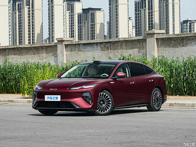 BYD Seal 08 2026款 DM-i 350KM四驱旗舰型 — из Китая под ключ