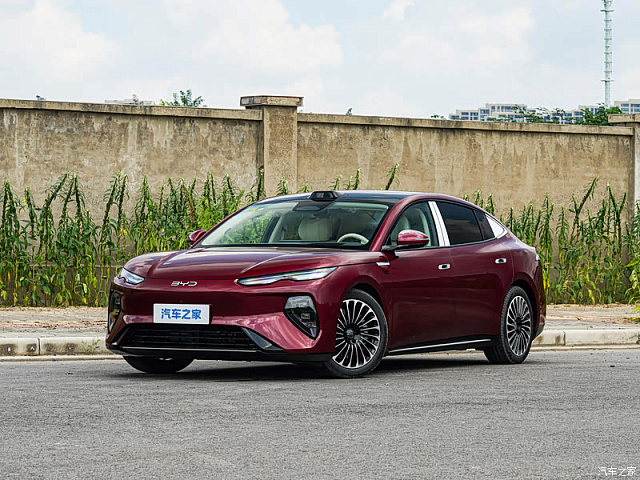 BYD Seal 08 2026款 EV 785KM四驱旗舰型 — из Китая под ключ