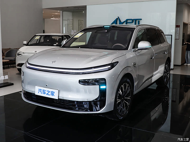 Dongfeng Eπ M8 2026款 纯电 600Pro 乾崑版 — из Китая под ключ