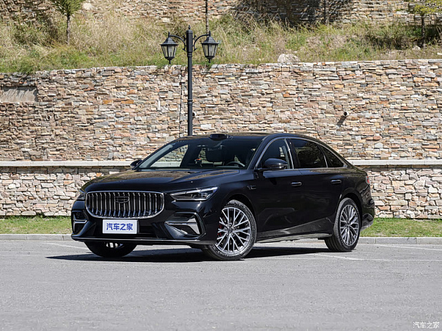 Geely Preface L PLUS 2026款 1.5TD i-HEV 曜星版 — из Китая под ключ