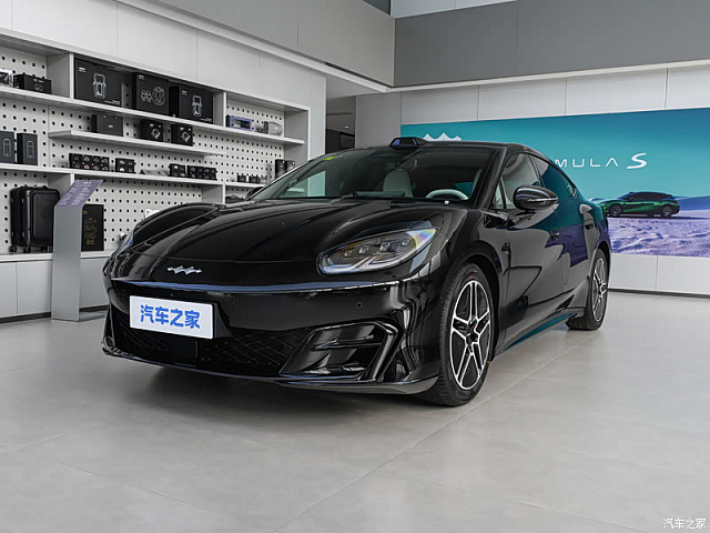 Leopard Fangcheng S 2026款 900KM云辇A后驱版 — из Китая под ключ