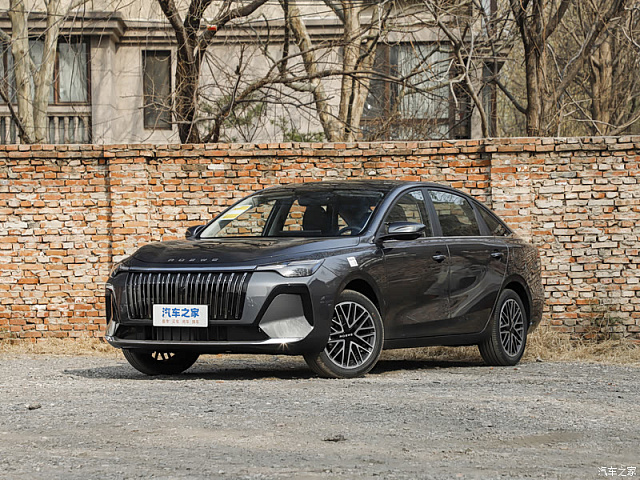 Roewe i6 2026款 1.5L 豪久版 — из Китая под ключ