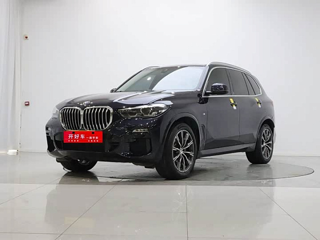 BMW X5 (импорт) 2021款 xDrive30i M运动套装 — из Китая под ключ