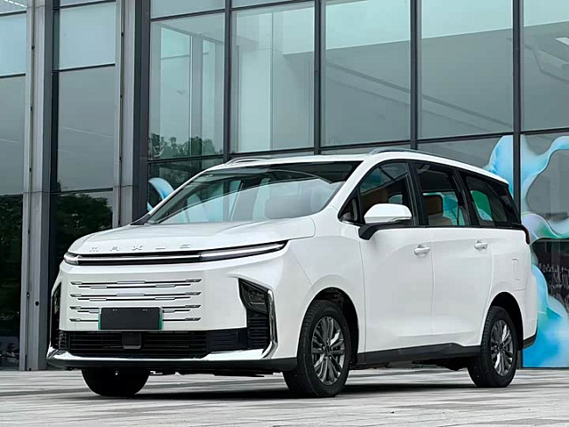 Maxus G50 PHEV 2025款 领航版 — из Китая под ключ