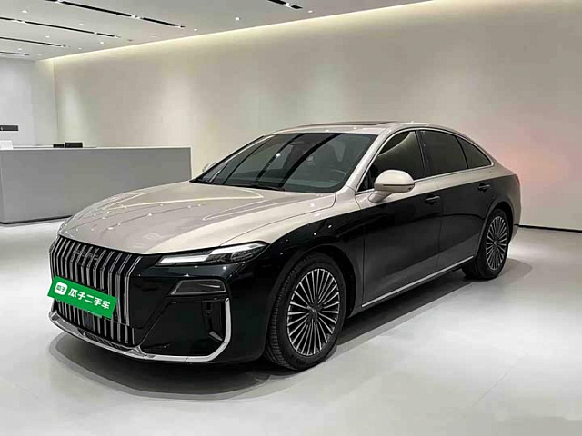 Roewe M7 DMH 2025款 160km臻享版 — из Китая под ключ