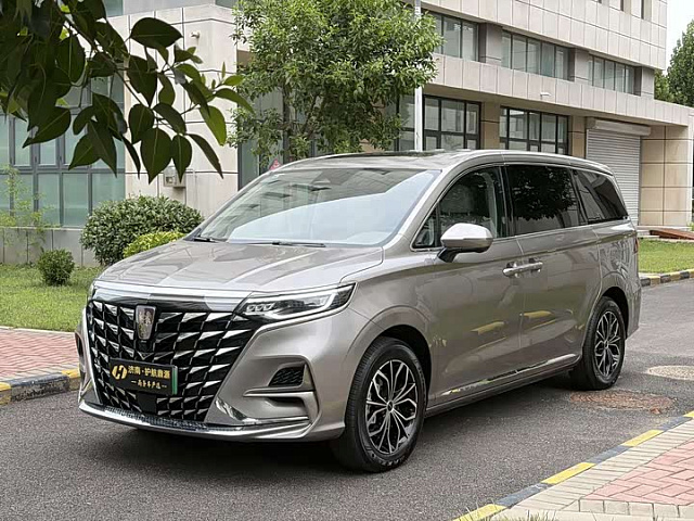 Roewe iMAX8 New Energy 2026款 1.5T DMH 陆尊奢享版 — из Китая под ключ