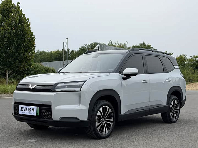 Wuling Starlight 560 New Energy 2026款 纯电 500km 豪华型 — из Китая под ключ