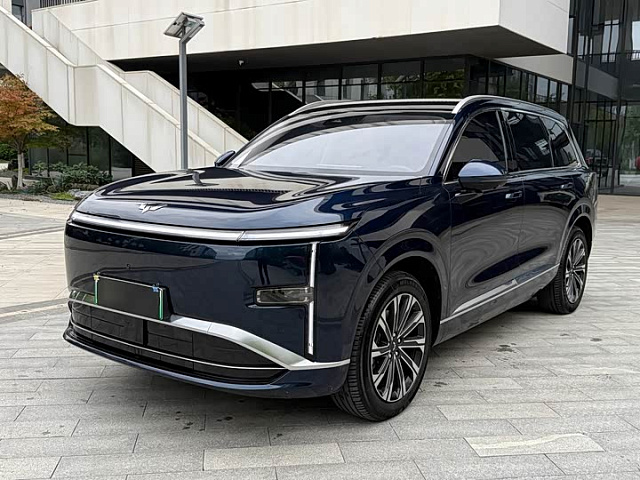 Wuling Starlight L 2026款 260km 六座旗舰型 — из Китая под ключ