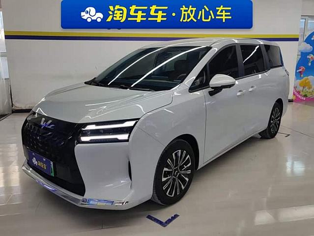 Wuling Starlight 730 New Energy 2025款 插混 125km 豪华型 — из Китая под ключ