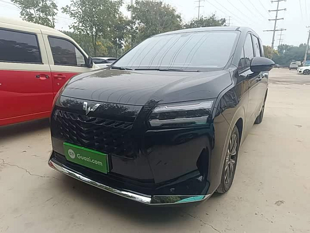 Wuling Starlight 730 New Energy 2025款 插混 125km 豪华型 — из Китая под ключ