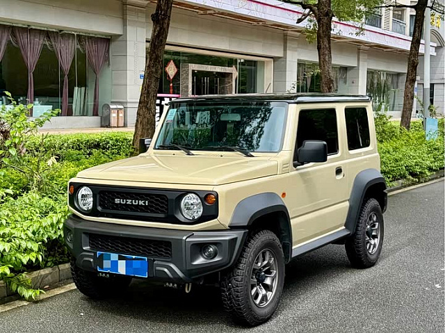 Suzuki Jimny 2025款 1.5L 中东版 — из Китая под ключ