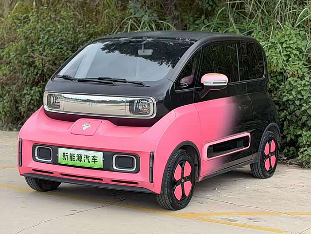 Baojun KiWi EV 2023款 智潮版 三元锂 — из Китая под ключ
