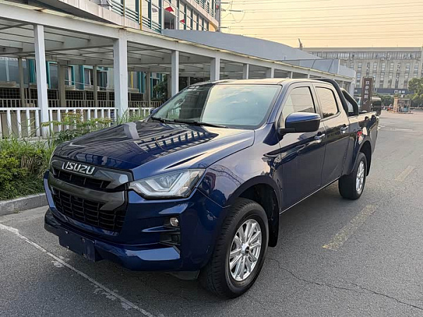 Изображение Isuzu Traga 2023款 2.5T自动两驱柴油旗舰版长轴