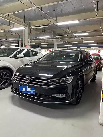Volkswagen Magotan 2022 2L — из Китая под ключ