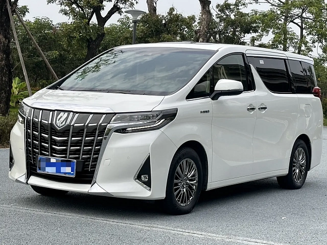 Toyota Alphard 2021 2.5L — из Китая под ключ