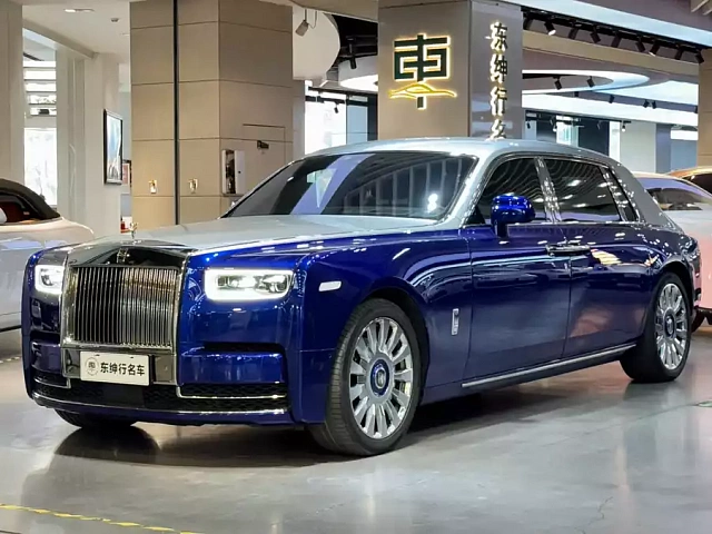 Rolls-Royce Phantom 2021 6.7L — из Китая под ключ