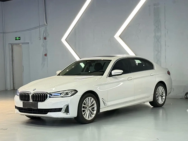 BMW 5 Series 2021 2L — из Китая под ключ