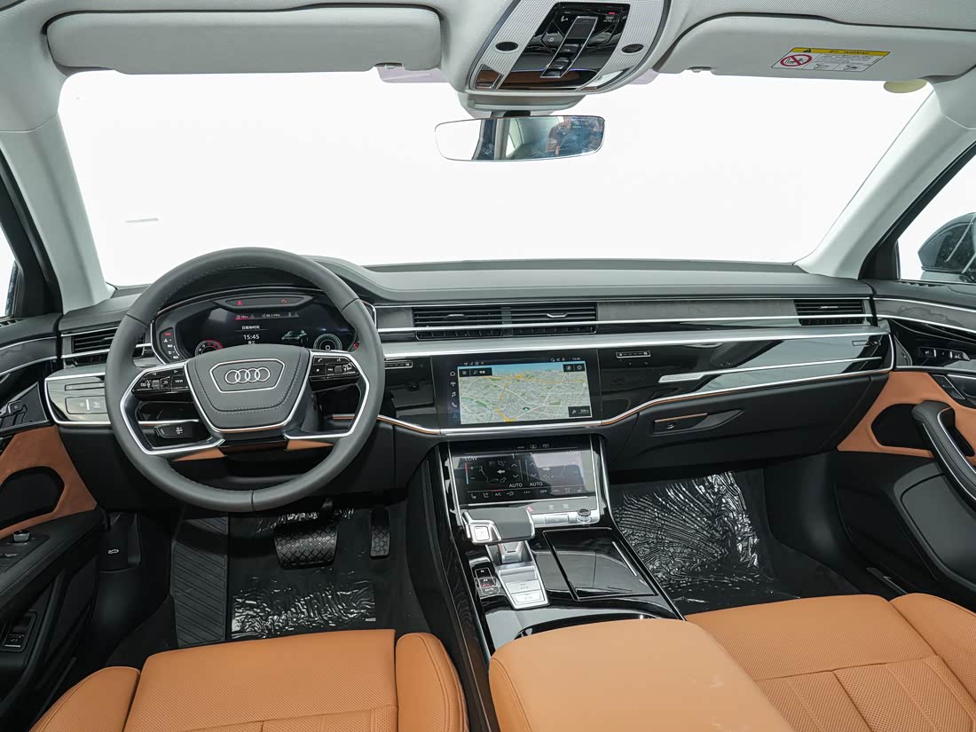 Audi A8 — фото 7