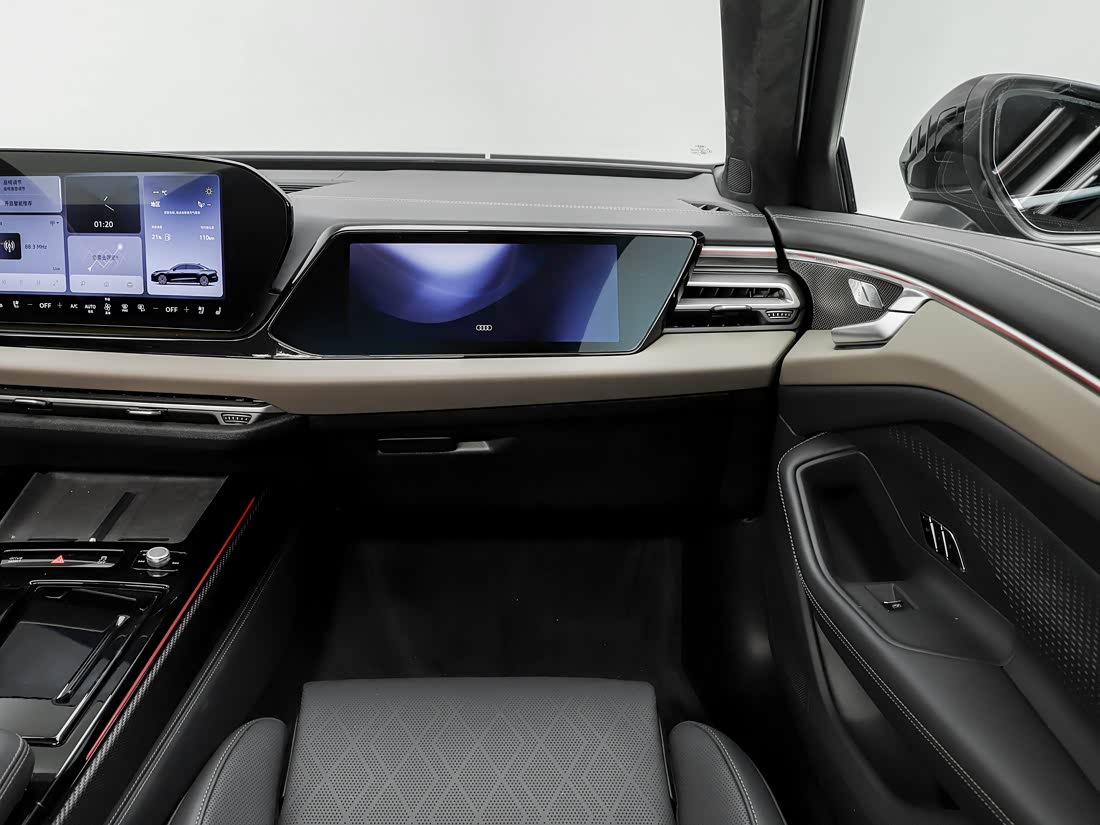 Audi A6L — фото 8
