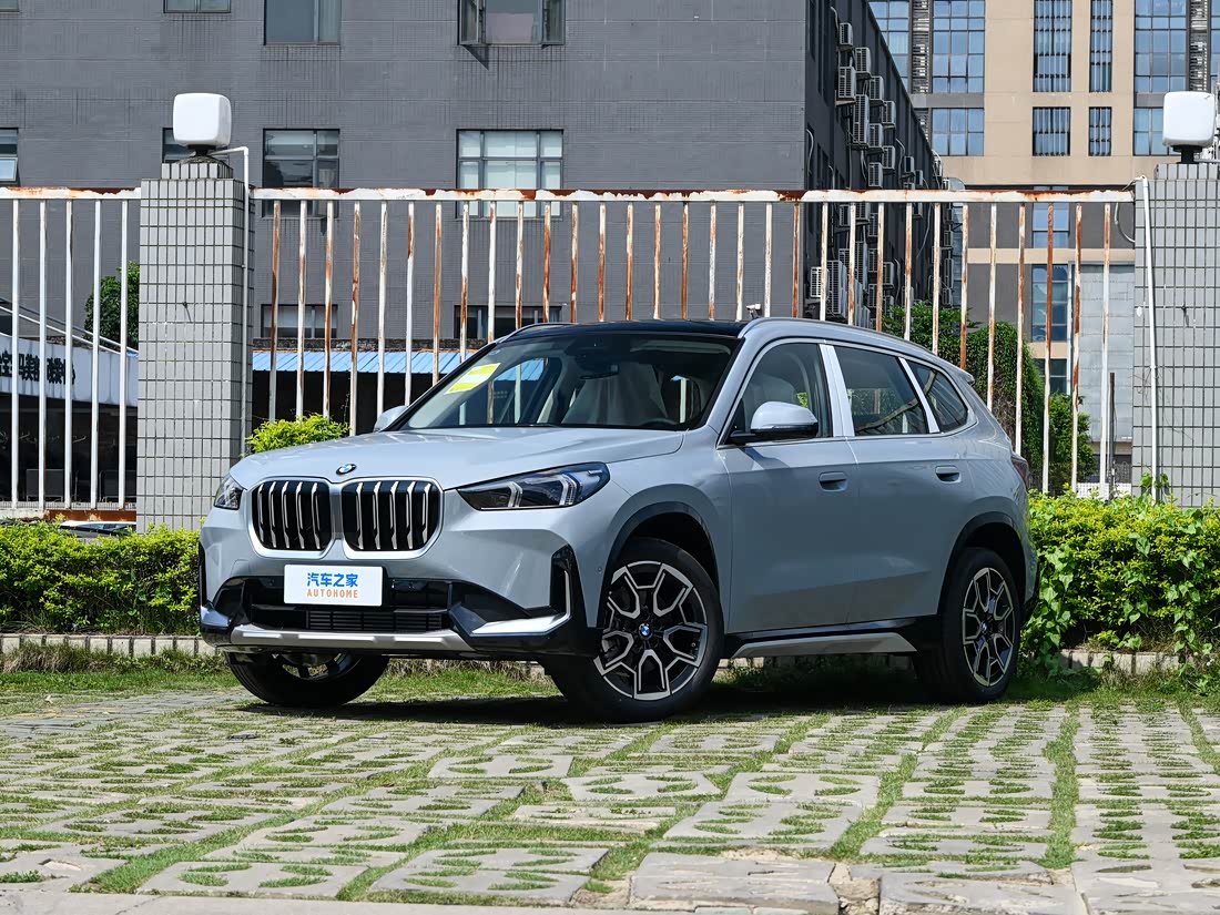 BMW X1 — фото 1