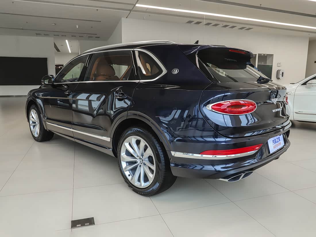 Bentley Bentayga — фото 5