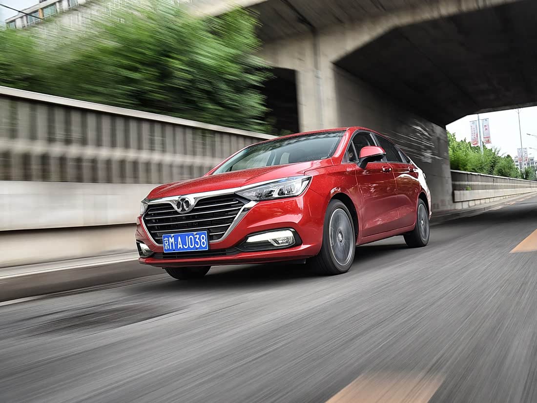 BAIC Senova D50 — фото 4