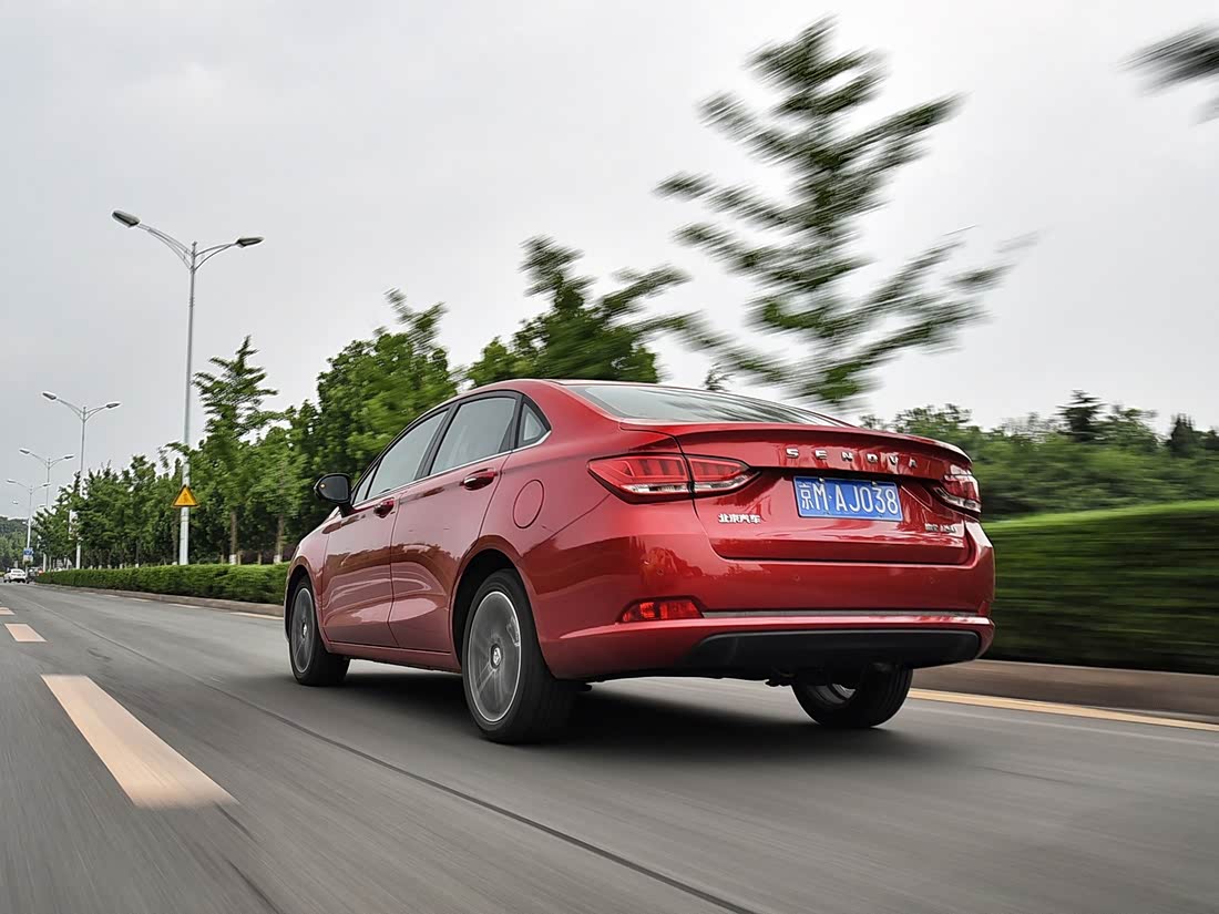 BAIC Senova D50 — фото 6
