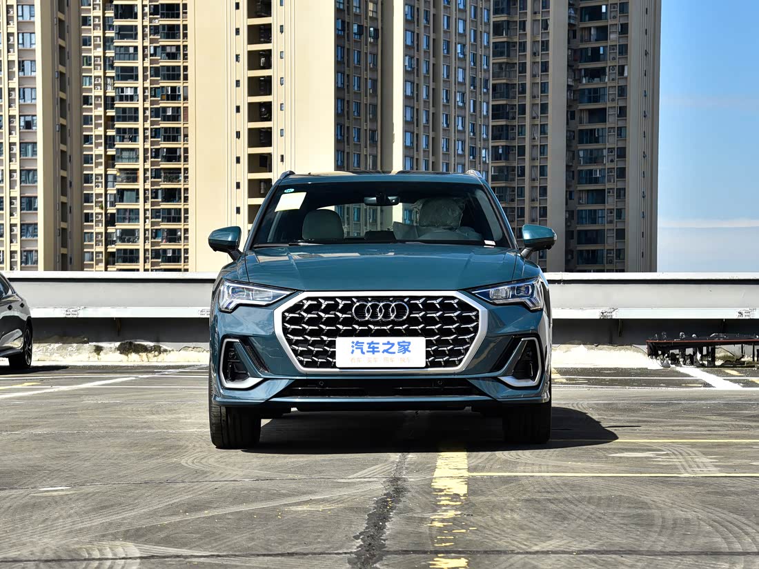Audi Q3 — фото 2