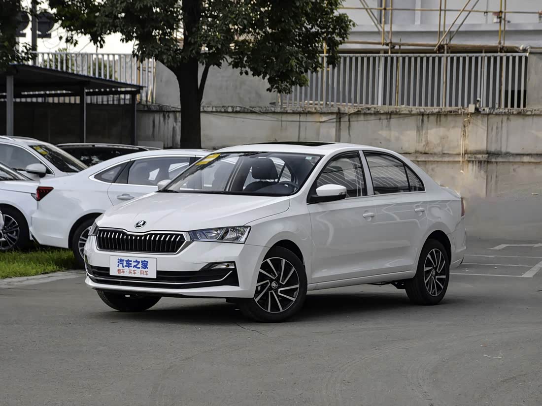 Skoda Rapid — фото 5
