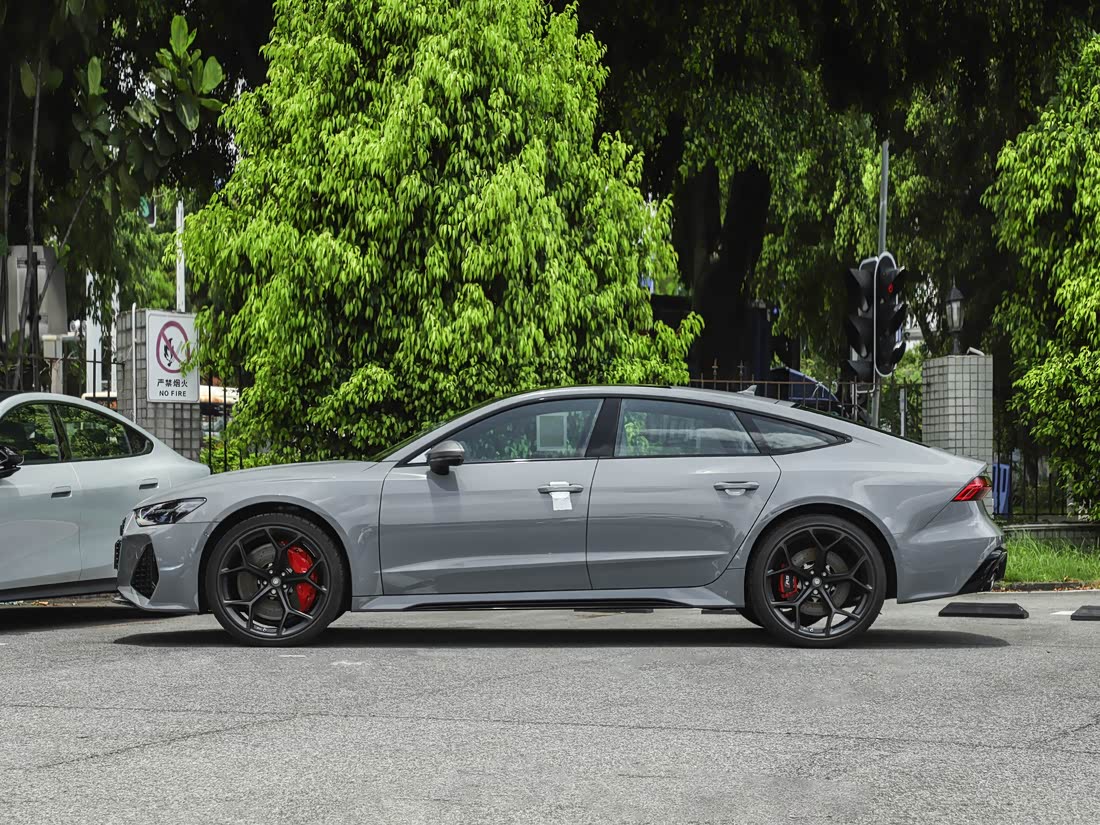 Audi RS 7 — фото 4