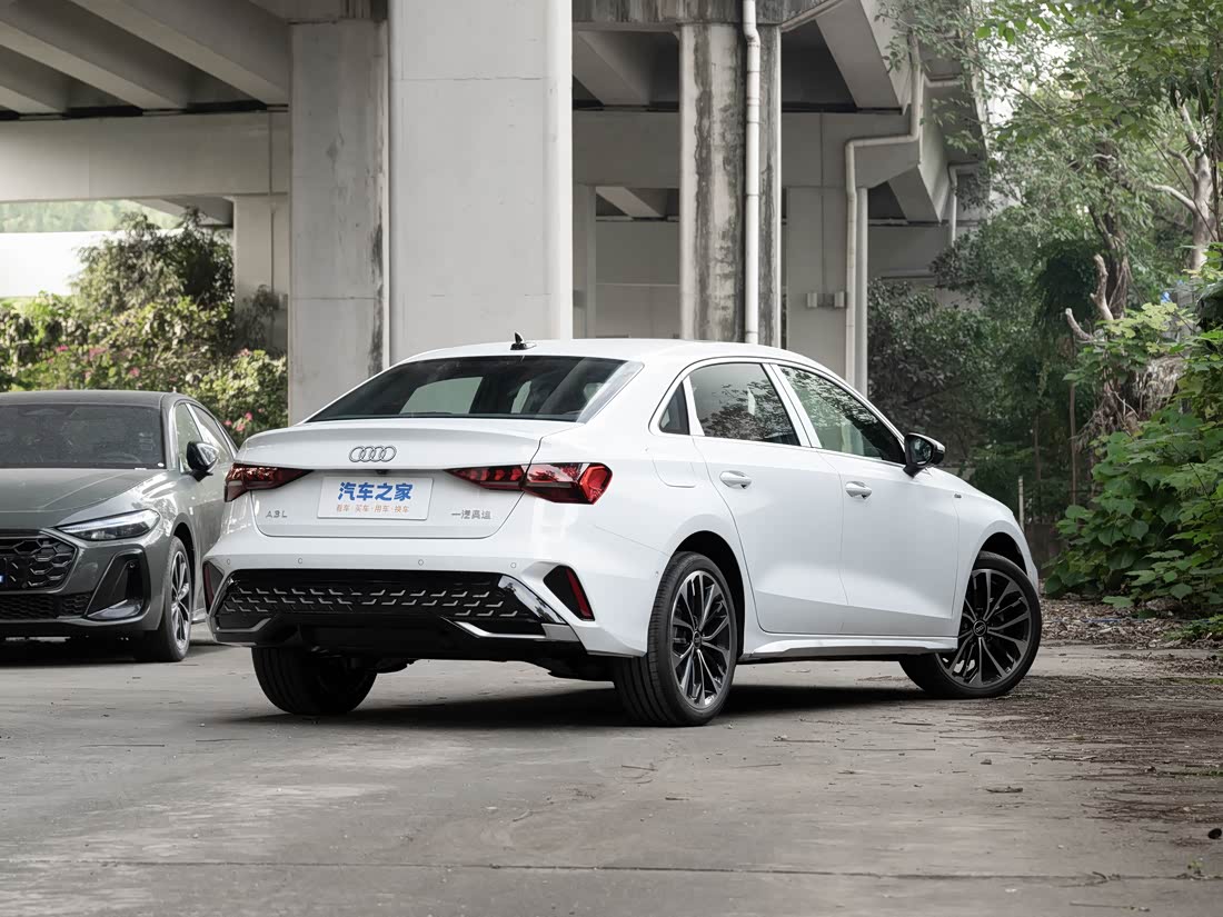 Audi A3 — фото 5