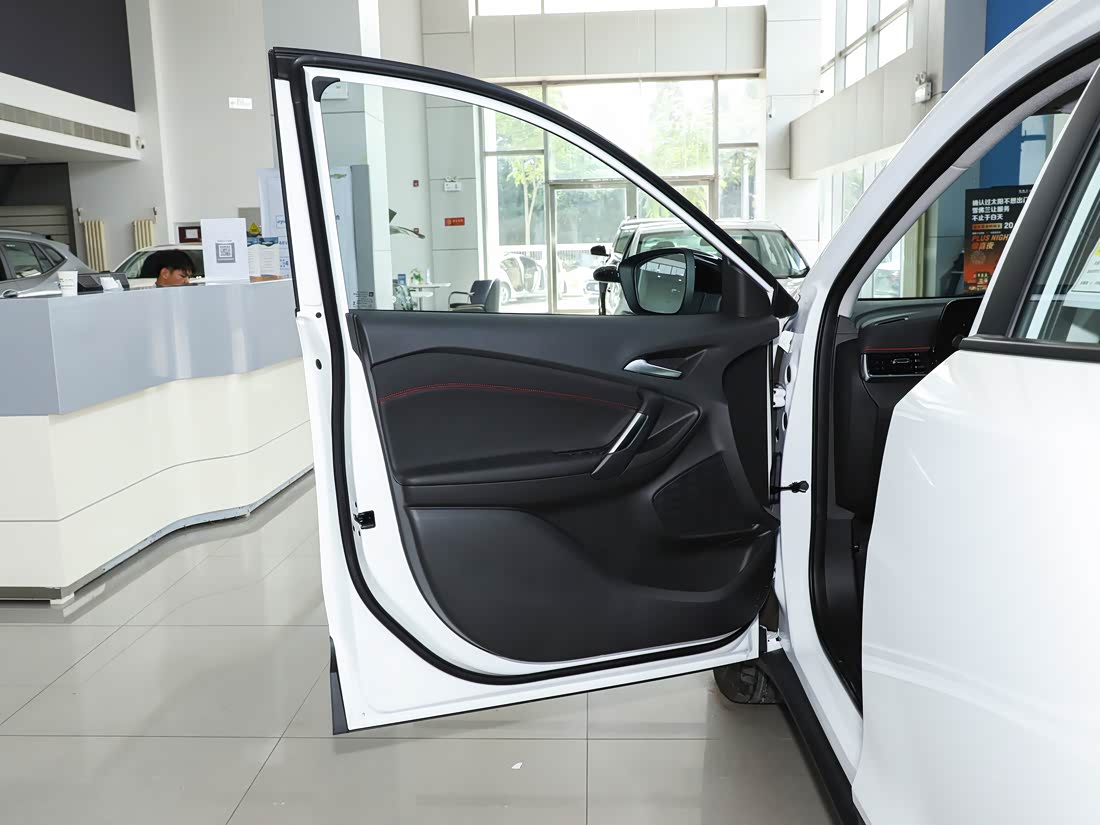 Chevrolet 2023 RS 1.5T CVT Cool — фото 6