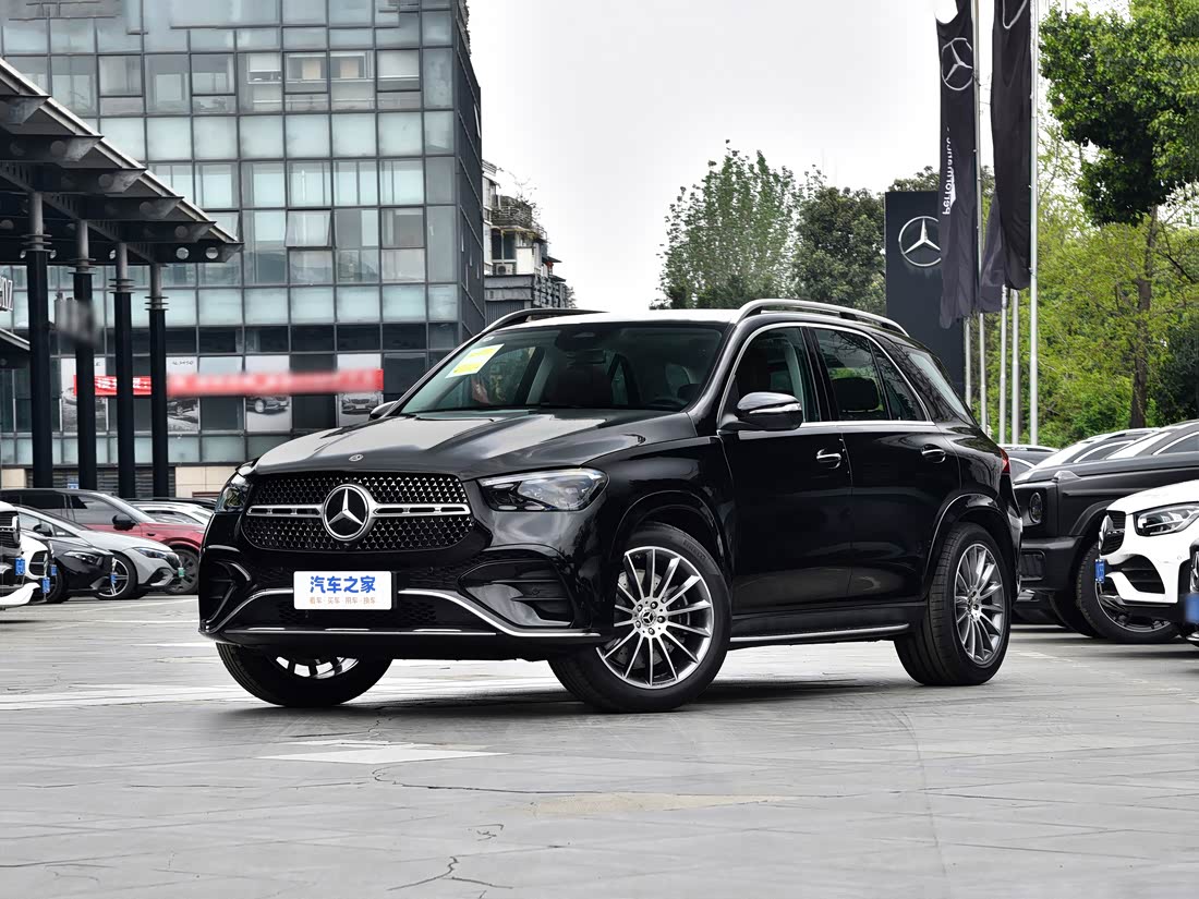 Mercedes-Benz GLE — фото 1