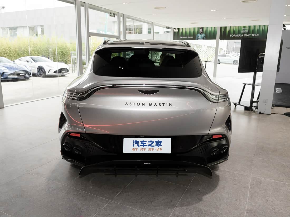 Aston Martin DBX — фото 3
