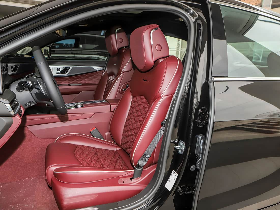 Cadillac CT6 — фото 5