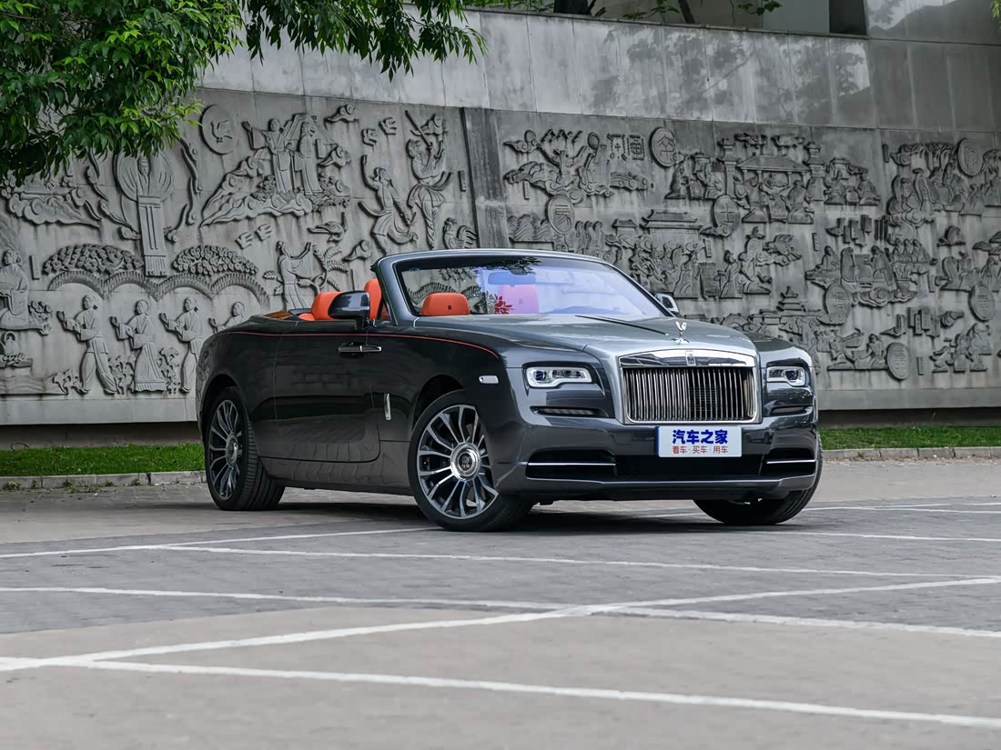 Rolls-Royce Cullinan Black Badge — фото 3