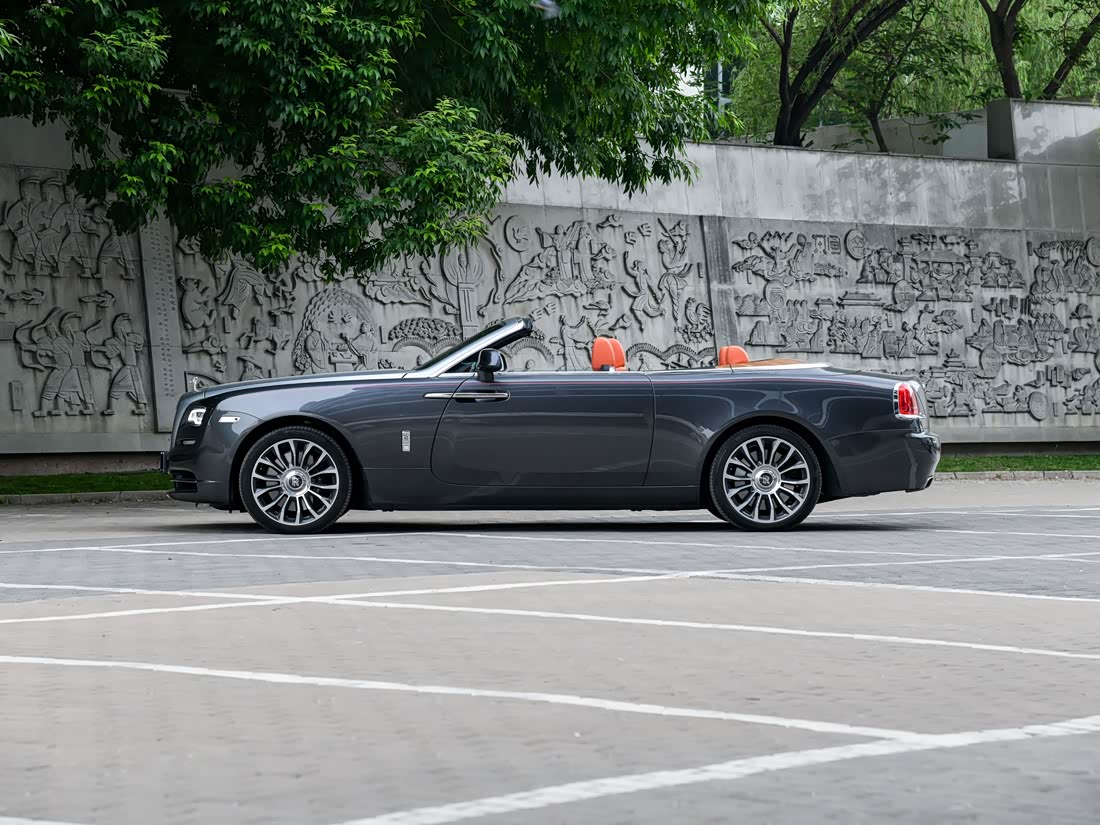 Rolls-Royce Cullinan Black Badge — фото 4