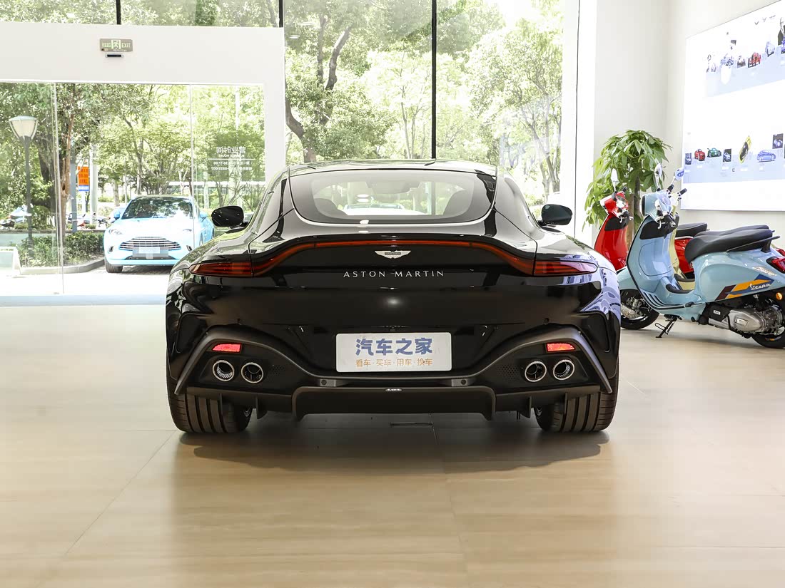 Aston Martin Vantage — фото 4