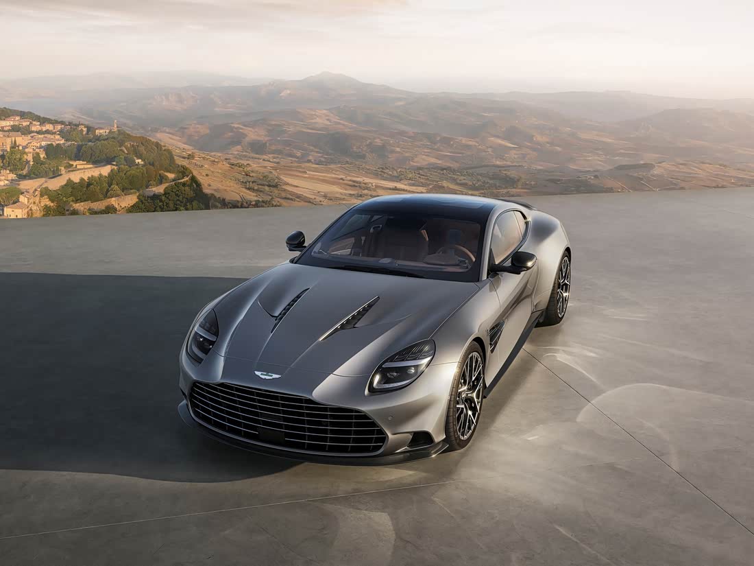 Aston Martin Vanquish — фото 1
