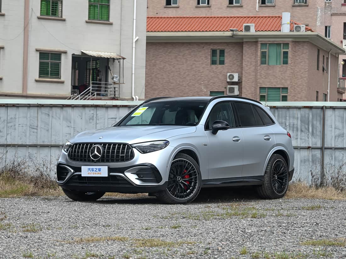 Mercedes-Benz GLC AMG — фото 1