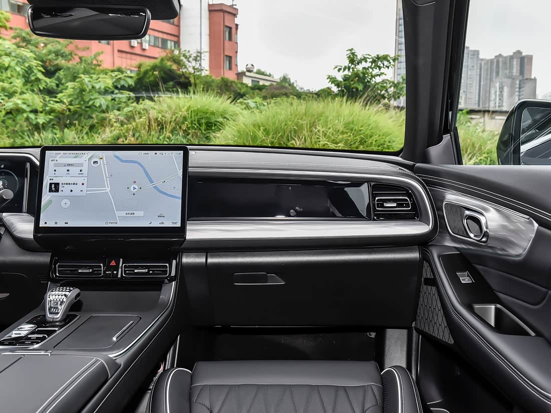 GAC Trumpchi GS8 — фото 8