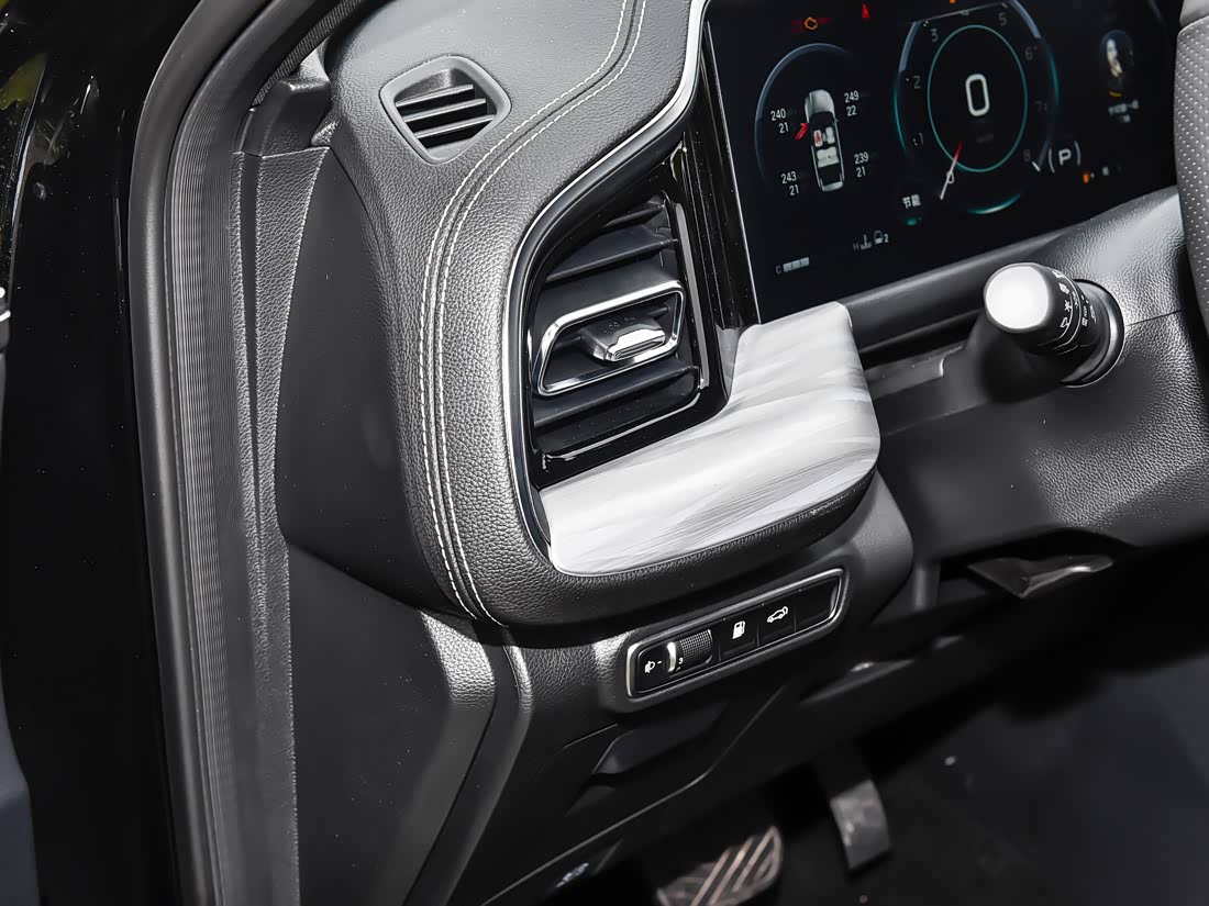 GAC Trumpchi GS8 — фото 9
