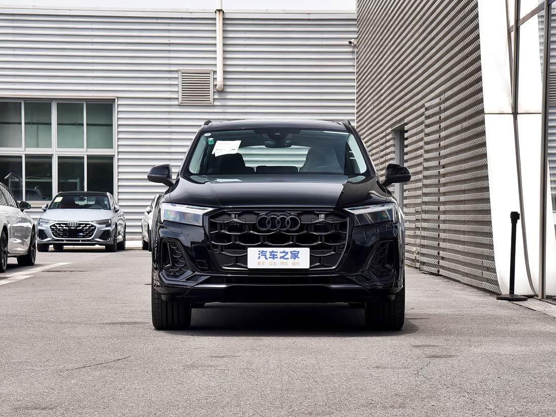 Audi Q7 — фото 2