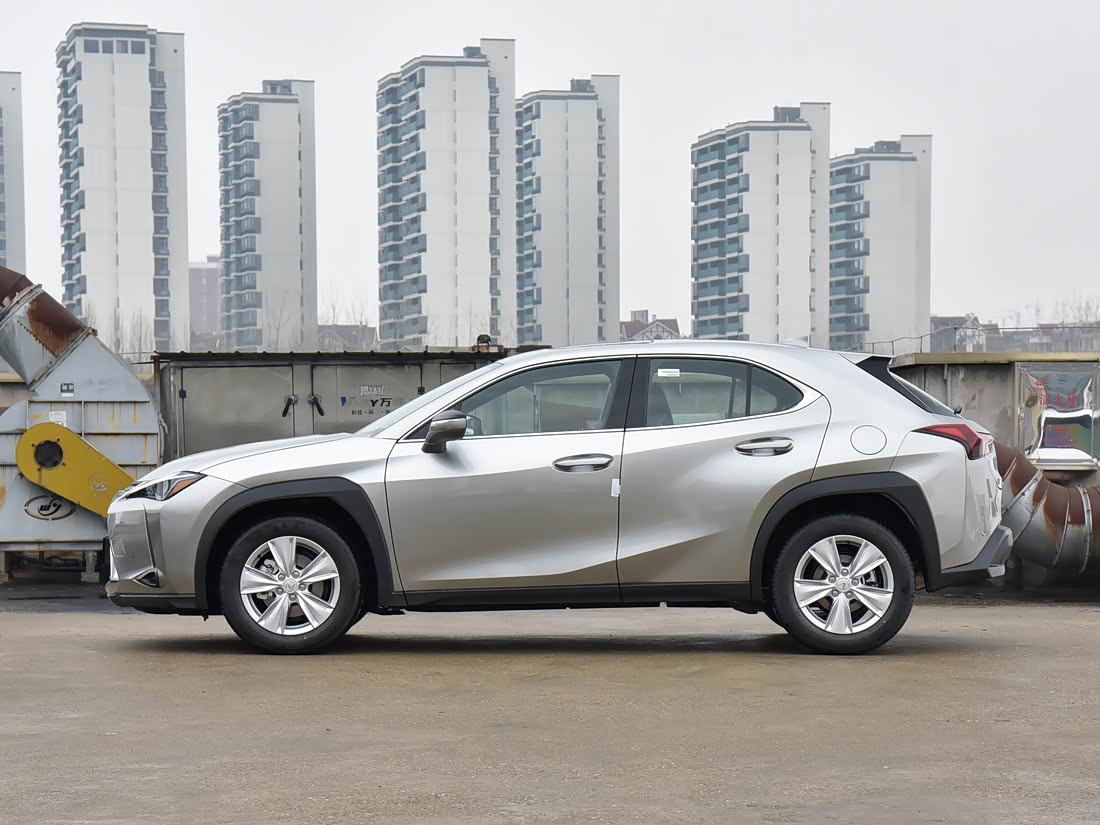 Lexus UX — фото 3